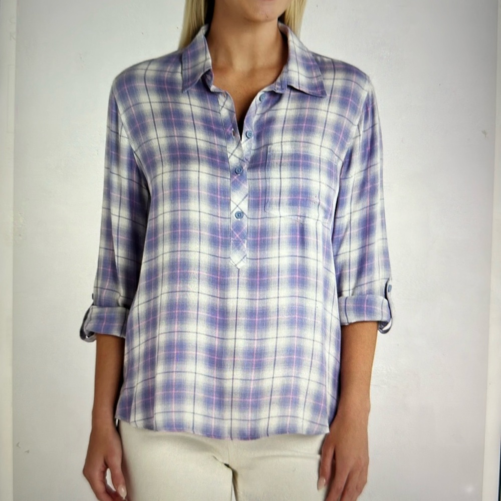 NWT. Cosmic Blue Love Kylie Classic Half Button Down Blouse